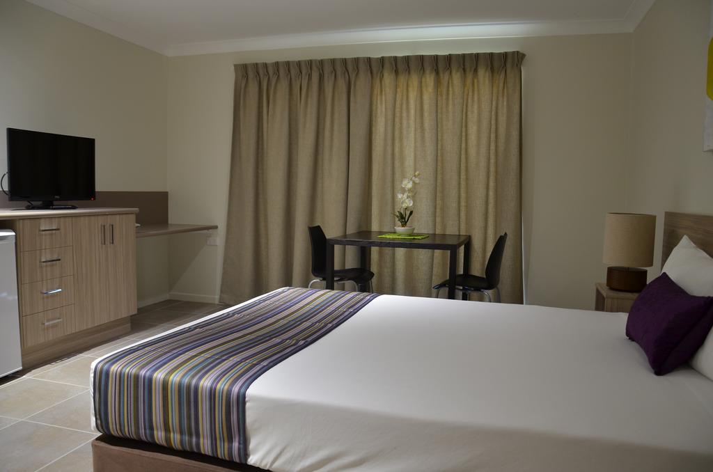 Beachside Boutique Motel Mackay Exterior foto